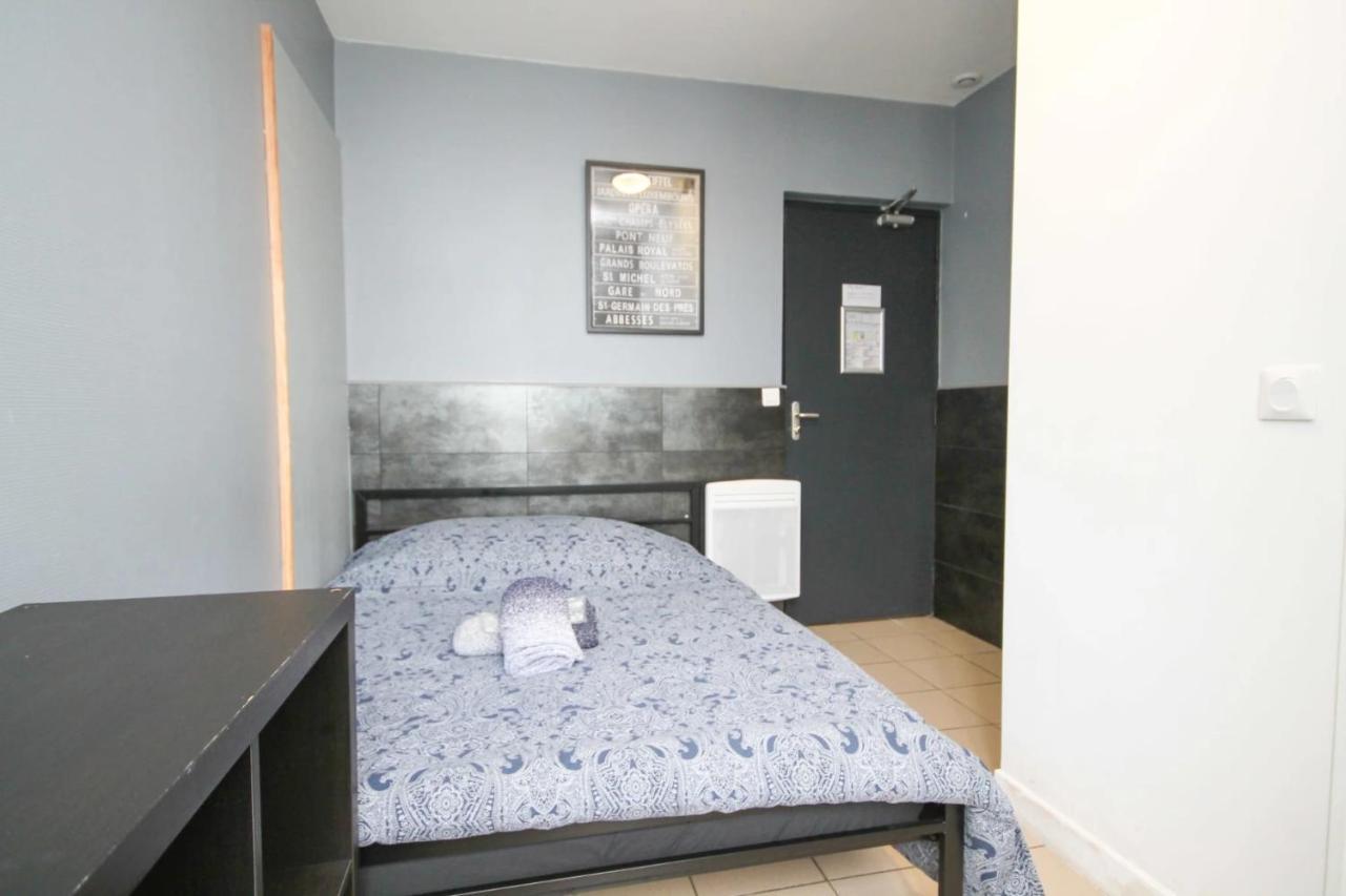 02 - Chambre Avec Lit Double Et Sdb Prive Wifi Saint-Denis  Kültér fotó